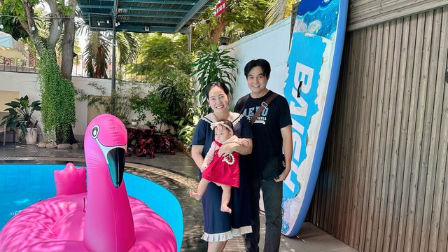 Phương Oanh xinh tươi rạng rỡ sau ' sự cố ' , Ngọc Trinh thu h&uacute;t với v&aacute;y cưới - Ảnh 8.