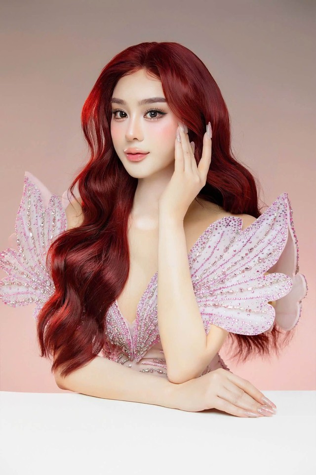 Phương Oanh xinh tươi rạng rỡ sau ' sự cố ' , Ngọc Trinh thu h&uacute;t với v&aacute;y cưới - Ảnh 3.