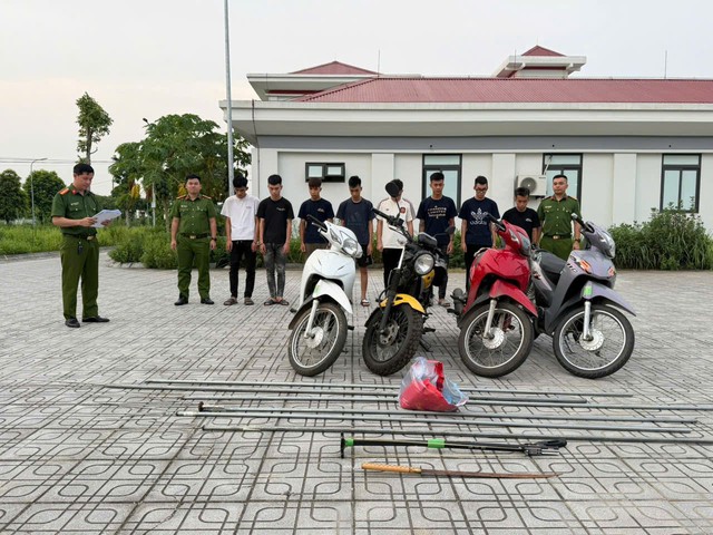 Hưng Y&ecirc;n: Khởi tố 27 đối tượng từ 14 đến 20 tuổi điều khiển xe m&aacute;y với tốc độ cao mang theo hung kh&iacute; g&acirc;y rối trật tự c&ocirc;ng cộng - Ảnh 2.