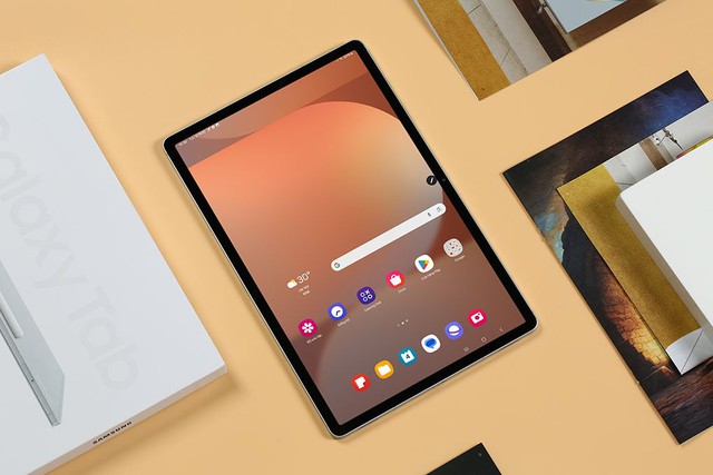 Game thủ n&ecirc;n mua Tab S10+ hay một tablet chuy&ecirc;n chơi game? - Ảnh 1.