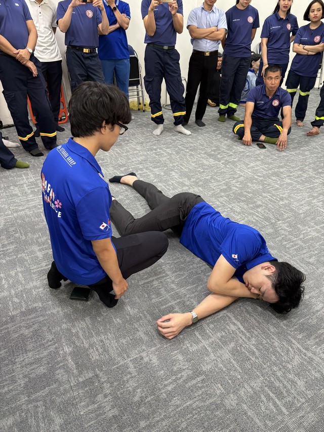 Đại học Y dược ĐHQGHN, Học viện Ph&ograve;ng ch&aacute;y chữa ch&aacute;y c&ugrave;ng chuy&ecirc;n gia Nhật Bản đ&agrave;o tạo giảng vi&ecirc;n nguồn cấp cứu ngoại viện - Ảnh 8.