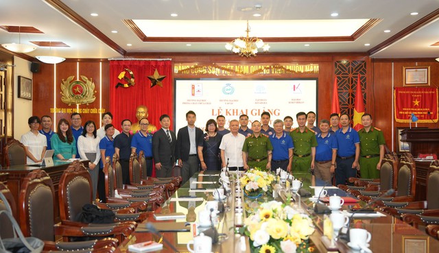 Tập huấn giảng vi&ecirc;n nguồn cấp cứu ngoại viện: Gắn đ&agrave;o tạo  y khoa với thực tiễn cứu nạn, cứu hộ   - Ảnh 1.