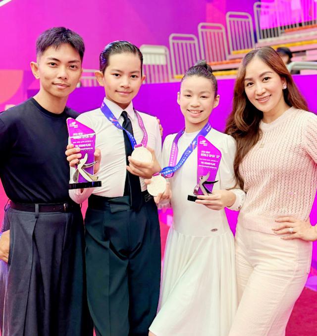 Kh&aacute;nh Thi nhắc Phan Hiển khoe kh&eacute;o 'của để d&agrave;nh' - Ảnh 3.