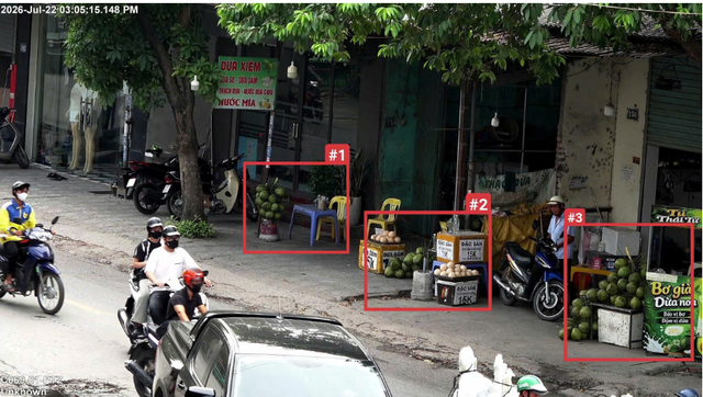 H&agrave; Nội: C&ocirc;ng bố 1.861 trường hợp bị 'phạt nguội' do lấn chiếm vỉa h&egrave; tr&aacute;i ph&eacute;p - Ảnh 3.