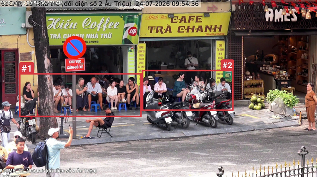 H&agrave; Nội: C&ocirc;ng bố 1.861 trường hợp bị 'phạt nguội' do lấn chiếm vỉa h&egrave; tr&aacute;i ph&eacute;p - Ảnh 9.