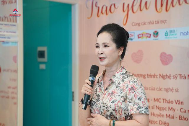 NSND Lan Hương, Tr&agrave; My trao y&ecirc;u thương tại bệnh viện   - Ảnh 5.