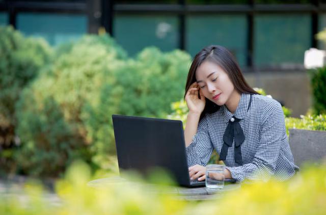 Khô khan chỉ là vẻ ngoài, 3 cung hoàng đạo này sống vô cùng sâu sắc - Ảnh 1.