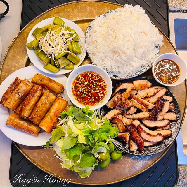 M&acirc;m cơm gia đ&igrave;nh: Một cậu b&eacute; lớp 8 chỉ m&ecirc; cơm mẹ nấu, đọc đến cuối nhiều phụ huynh sẽ thấy m&igrave;nh trong đ&oacute; - Ảnh 1.