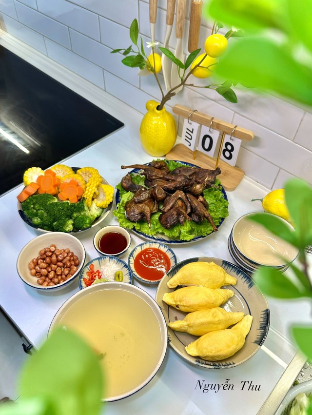 5 M&acirc;m cơm gia đ&igrave;nh mẹ dạy con 12 tuổi học nấu ăn tại nh&agrave; - Ảnh 4.