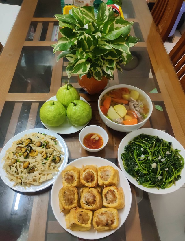 11 Mâm cơm gia đình mùa thu đơn giản , dễ nấu và ngon miệng cho cả nhà - Ảnh 9.