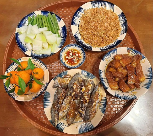 M&acirc;m cơm gia đ&igrave;nh nấu nhanh nhưng đủ chất cho bữa ăn ấm c&uacute;ng - Ảnh 1.