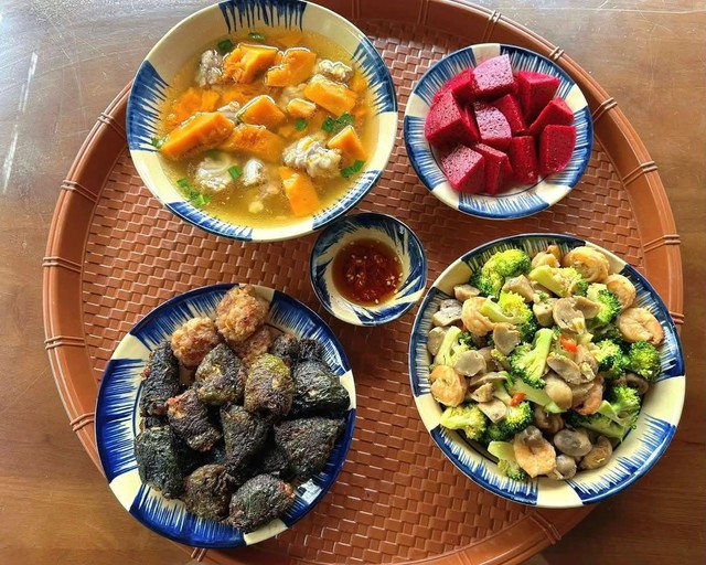 M&acirc;m cơm gia đ&igrave;nh nấu nhanh nhưng đủ chất cho bữa ăn ấm c&uacute;ng - Ảnh 6.