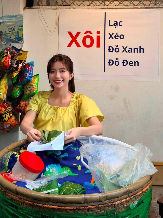 Loạt ảnh g&acirc;y thương nhớ ở hậu trường Dưới &ocirc; cửa s&aacute;ng đ&egrave;n - Ảnh 14.