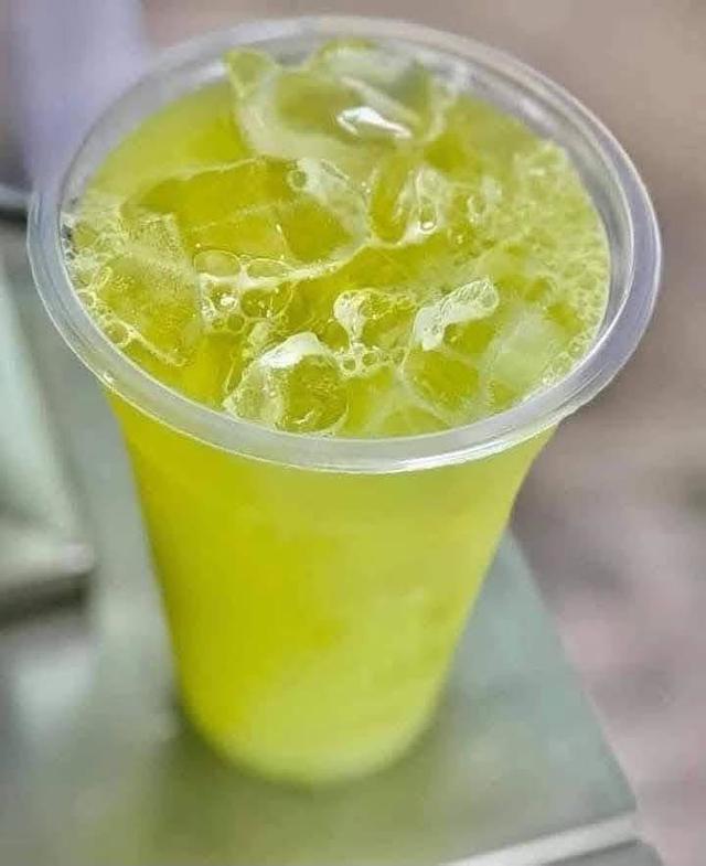 Loại nước giải kh&aacute;t quen thuộc m&ugrave;a h&egrave; th&ecirc;m v&agrave;o khi kho c&aacute; gi&uacute;p thịt c&aacute; săn chắc, kh&ocirc;ng tanh m&agrave; v&ocirc; c&ugrave;ng cuốn - Ảnh 2.