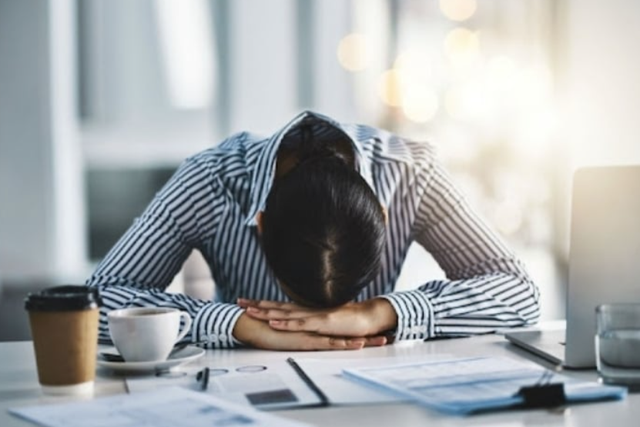 Vi&ecirc;n chức bị c&aacute;ch chức ngay lập tức khi vi phạm quy định n&agrave;y - Ảnh 1.
