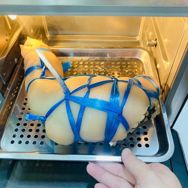 C&aacute;ch l&agrave;m ch&acirc;n gi&ograve; nhồi thịt thơm ngon , lạ miệng cho bữa cơm gia đ&igrave;nh - Ảnh 6.