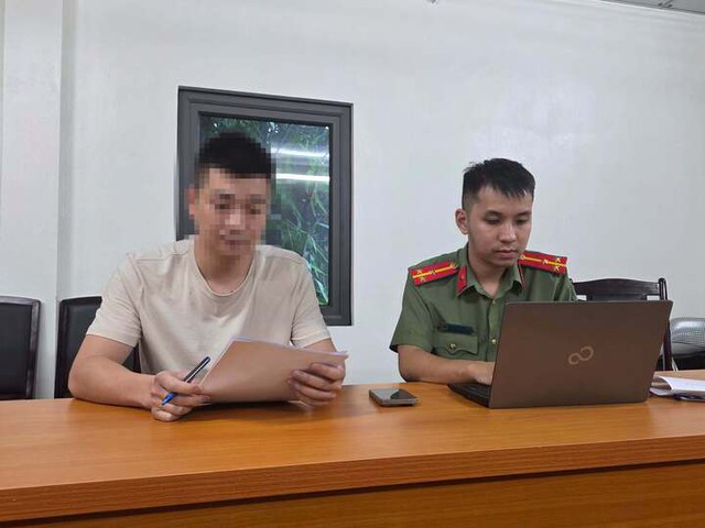 Thông tin sai về độ tuổi điều khiển xe máy tại Hà Nội và thẻ xe buýt miễn phí - Ảnh 3.
