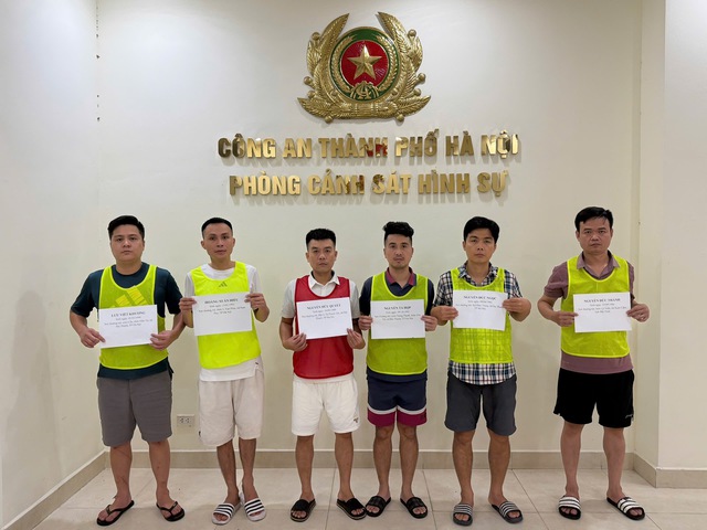 Triệt phá đường dây cá độ bóng đá tỷ đồng qua trang web tại Hà Nội - Ảnh 1.