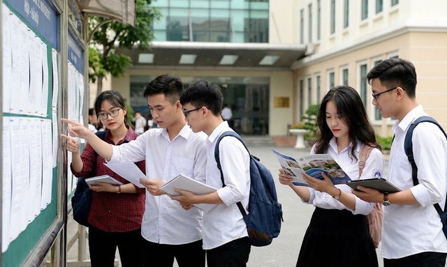 Đại học Kinh tế Quốc d&acirc;n c&ocirc;ng bố điểm s&agrave;n 2026 - Ảnh 1.