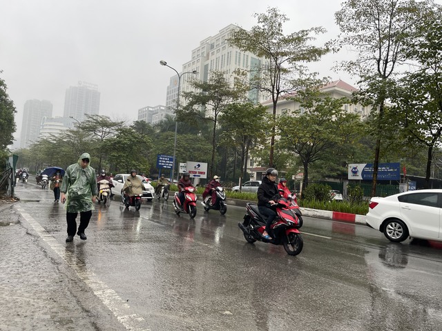 Thời tiết H&agrave; Nội mưa to thế n&agrave;o trong chiều tối nay? - Ảnh 2.