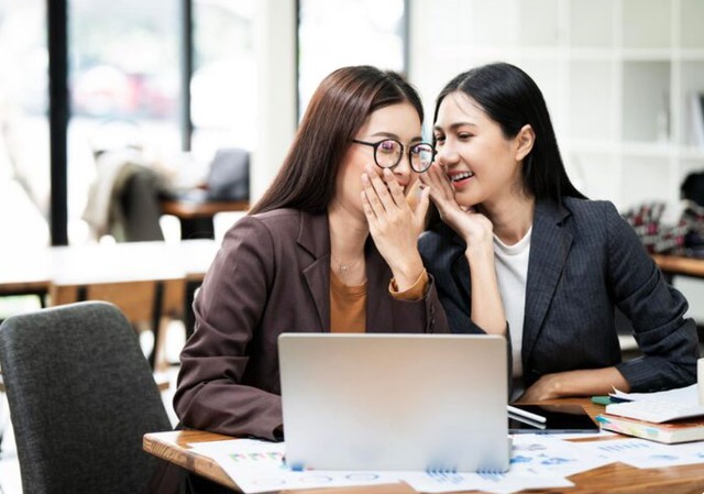 Muốn y&ecirc;n ổn ở c&ocirc;ng sở, h&atilde;y tr&aacute;nh xa 4 kiểu đồng nghiệp - Ảnh 1.