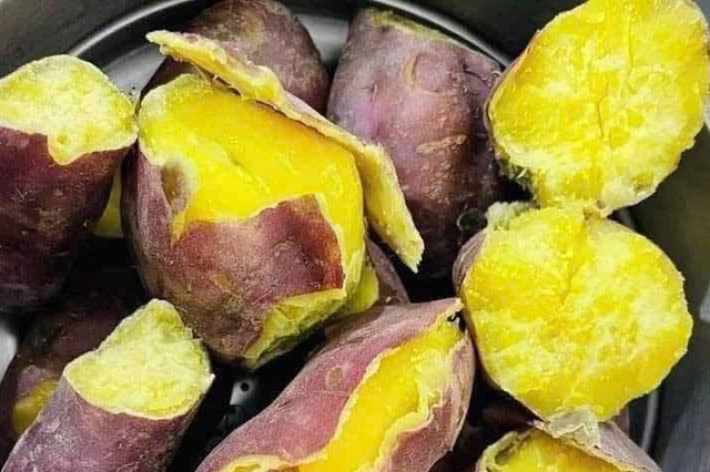 Loại rau củ gi&agrave;u dưỡng chất, gi&aacute; rẻ, b&aacute;n đầy chợ gi&uacute;p thanh lọc đường ruột - Ảnh 2.