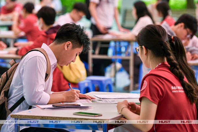 Đại học B&aacute;ch khoa H&agrave; Nội c&ocirc;ng bố điểm s&agrave;n 2026 - Ảnh 2.
