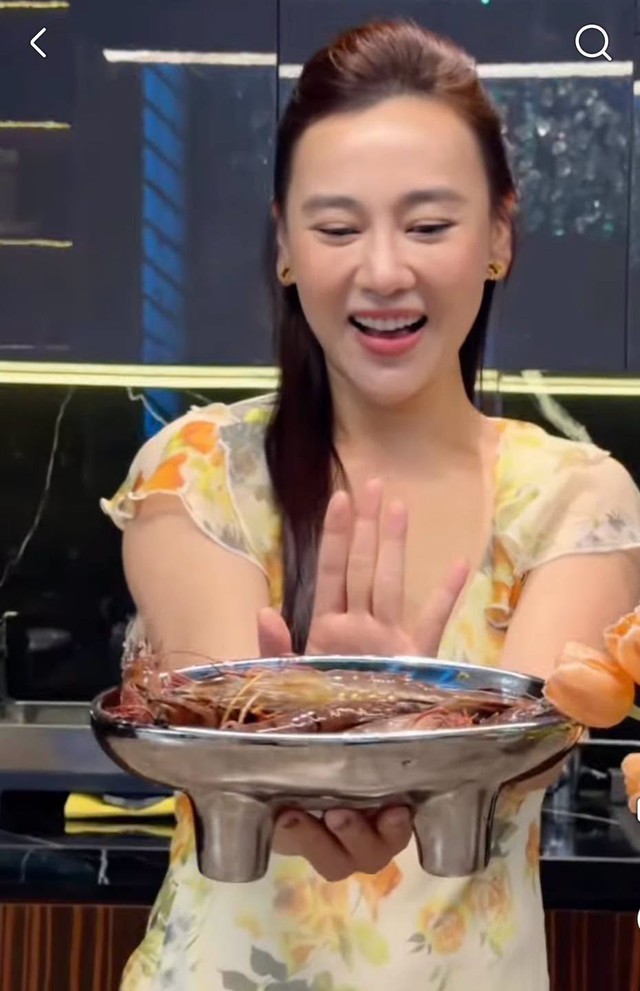 Phương Oanh và hành trình ăn uống cùng các con Sau 3 năm làm mẹ - Ảnh 1.