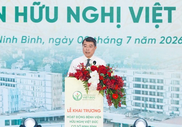 Khai trương Bệnh viện Hữu nghị Việt Đức cơ sở Ninh B&igrave;nh: Đưa kỹ thuật cao đến gần người d&acirc;n - Ảnh 1.