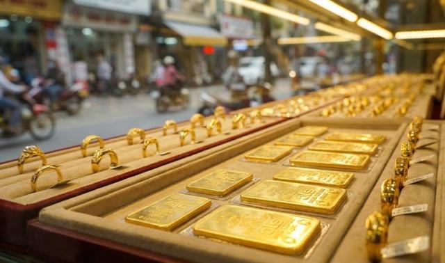 Giá vàng hôm nay 1/8: Vàng trong nước biến động, trong khi vàng thế giới sụt giảm - Ảnh 1.