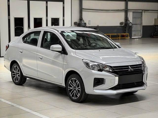 Vì sao giá lăn bánh MItsubishi Attrage tiếp tục giảm sốc, rẻ hơn cả Kia Morning, Hyundai Grand i10? - Ảnh 1.