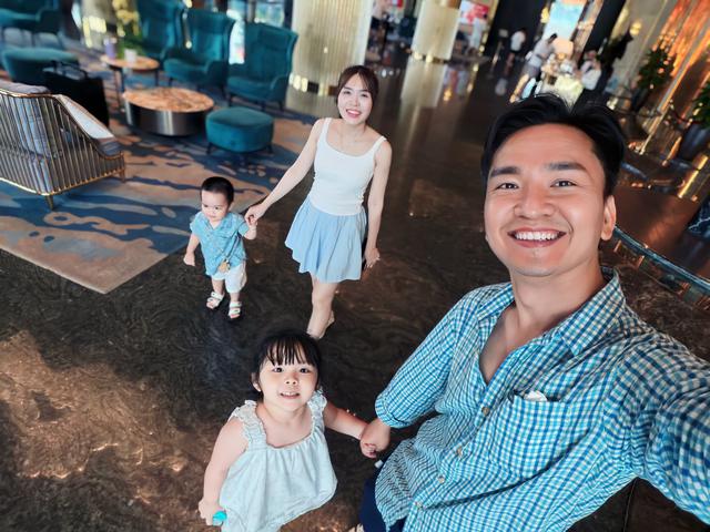Bố mẹ MC Hạnh Ph&uacute;c g&acirc;y ch&uacute; &yacute;  - Ảnh 8.