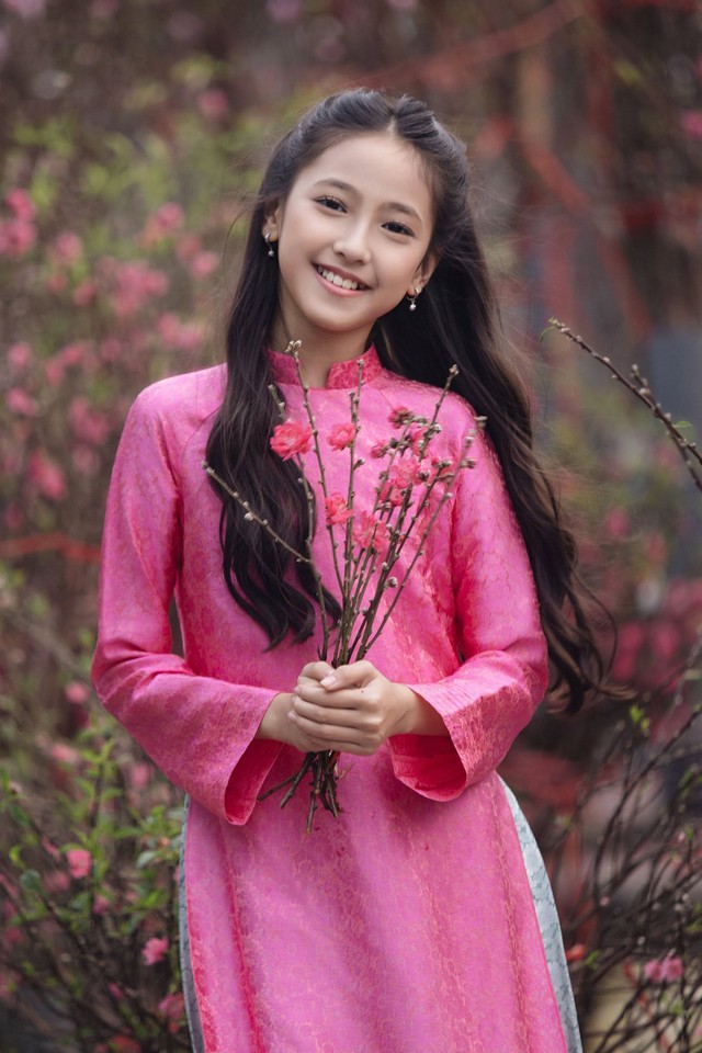 Con g&aacute;i Hoa hậu H&agrave; Kiều Anh thừa hưởng sắc v&oacute;c của mẹ - Ảnh 8.