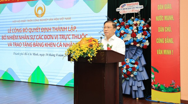 Hiệp hội Ph&aacute;t triển C&ocirc;ng nghiệp Văn h&oacute;a Việt Nam kiện to&agrave;n bộ m&aacute;y, ra mắt ban Văn h&oacute;a &ndash; X&atilde; hội v&agrave; Cộng đồng - Ảnh 4.