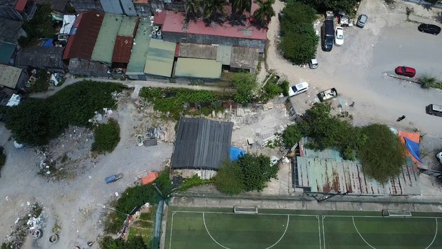 Cận cảnh tuyến đường Vũ Quỳnh k&eacute;o d&agrave;i ngổn ngang sau nhiều năm triển khai - Ảnh 5.