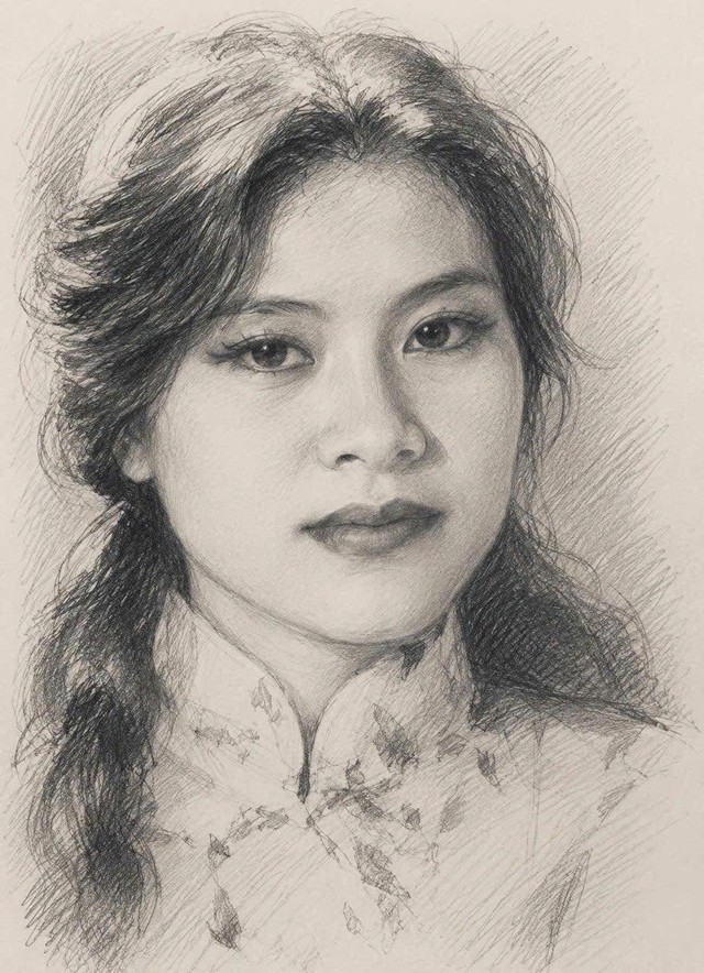H&igrave;nh ảnh mẹ ruột Kh&aacute;nh Thi l&uacute;c trẻ g&acirc;y ch&uacute; &yacute; - Ảnh 1.