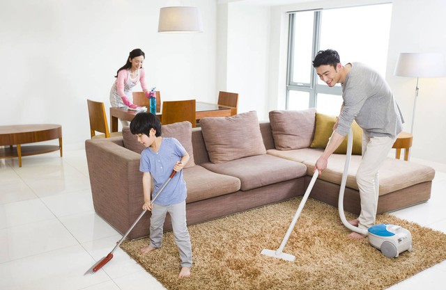 Những sai lầm phổ biến khiến nh&agrave; cửa c&agrave;ng dọn dẹp c&agrave;ng mất vệ sinh - Ảnh 1.