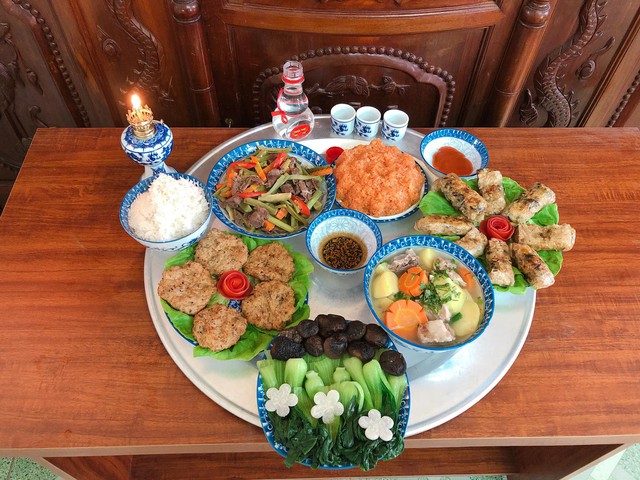Thời điểm hạ lễ sau cúng và những thứ cần hạ ngay khỏi bàn thờ để tránh phạm kỵ - Ảnh 2.