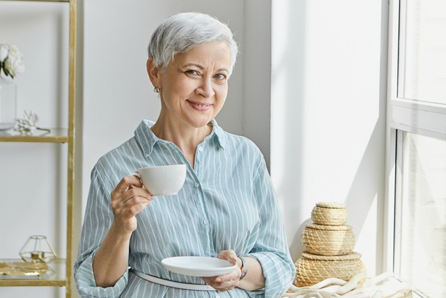 Nghỉ hưu rồi mới hiểu: Có 3 kiểu quan hệ cắt đứt càng sớm cuộc sống càng bình yên - Ảnh 1.