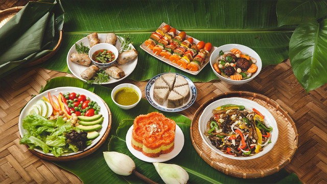 Rằm tháng 7: Cúng giờ nào, thứ tự cúng ra sao và mâm cúng gồm những gì? - Ảnh 1.