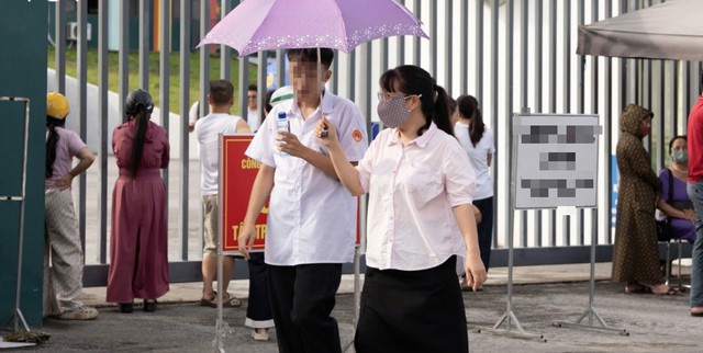 Tin sáng 15/4: Thí sinh Chuyên Tuyên Quang than đề Toán thi lại khó; Công khai hình ảnh khay ăn thực tế của học sinh để phụ huynh giám sát - Ảnh 1.