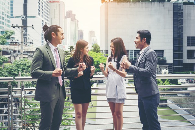 Cả đời vật lộn kiếm tiền, doanh nhân U60 khuyên người trẻ: Có một thứ càng sớm hiểu càng dễ giàu - Ảnh 2.