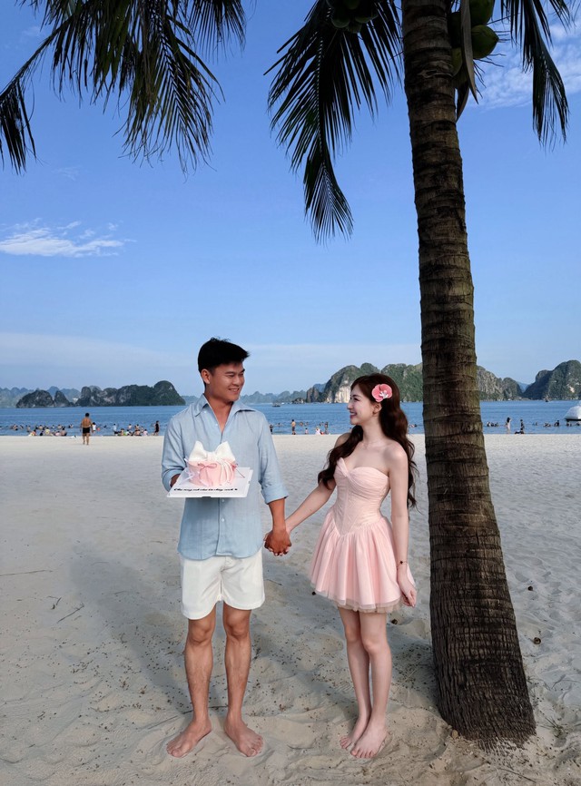 Khoảnh khắc ngọt ng&agrave;o của H&ograve;a Minzy v&agrave; chồng qu&acirc;n nh&acirc;n - Ảnh 4.