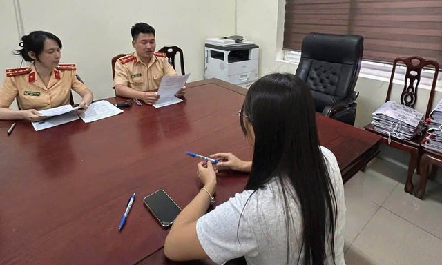 Cô gái bị phạt vì cung cấp thông tin sai về sát hạch lái xe tại Nghệ An - Ảnh 1.
