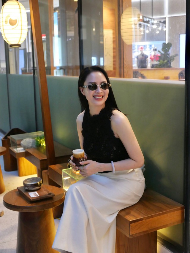 Hồng Diễm ở tuổi 43 - Ảnh 4.