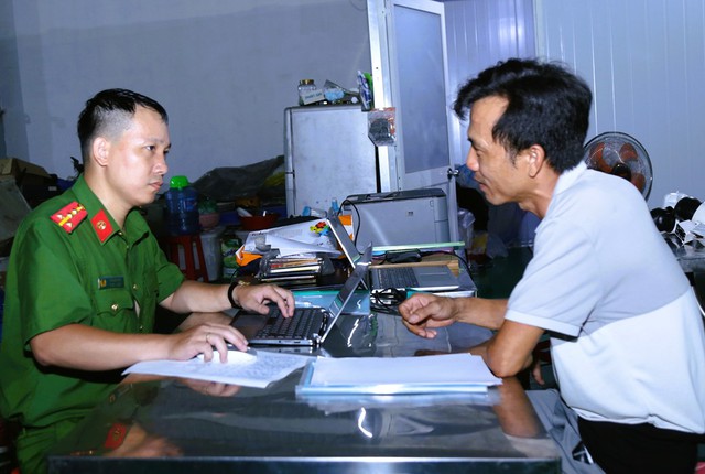 Khởi tố, bắt giam gi&aacute;m đốc sinh năm 1981 v&agrave; đồng phạm sản xuất, bu&ocirc;n b&aacute;n 65 tấn kh&ocirc; b&ograve; giả từ thịt tr&acirc;u - Ảnh 1.