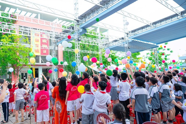 D&ugrave; được miễn học ph&iacute; nhưng học sinh vẫn phải đ&oacute;ng những khoản tiền n&agrave;y trong năm học mới - Ảnh 1.