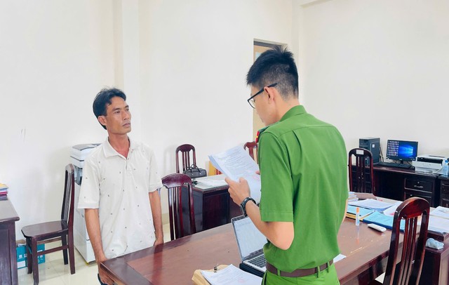 Cần Thơ: Khởi tố h&agrave;ng loạt đối tượng mua b&aacute;n thịt lợn nhiễm dịch tả lợn Ch&acirc;u Phi - Ảnh 2.