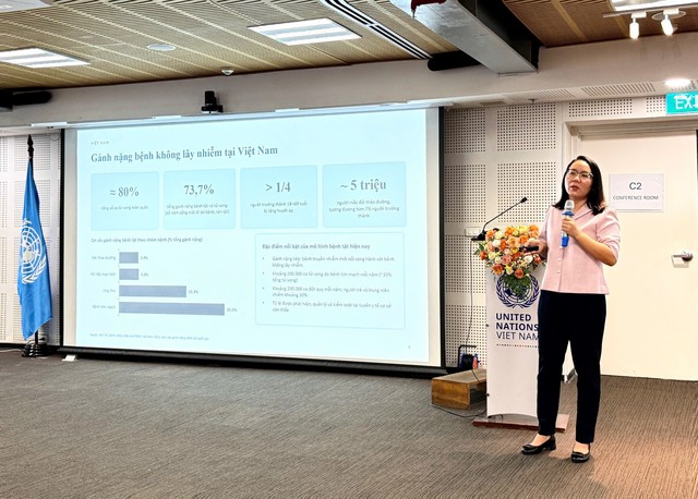 Th&oacute;i quen chấm đậm, chan nước d&ugrave;ng của người Việt khiến lượng muối vượt ngưỡng, g&acirc;y nguy hại cho sức khỏe - Ảnh 2.