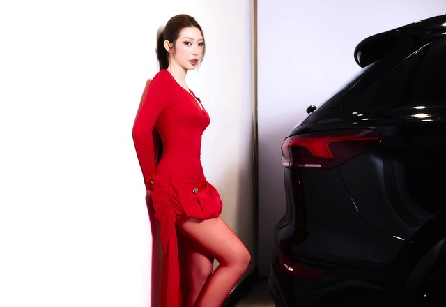 Ca sĩ Khổng Tú Quỳnh quyến rũ ở tuổi U40 với phong cách hiện đại và trẻ trung - Ảnh 4.